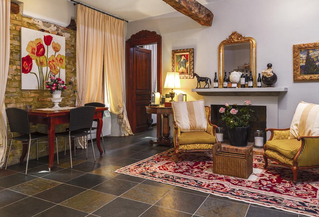 Dimora I Manichei Hotel Monforte D'Alba Exterior photo