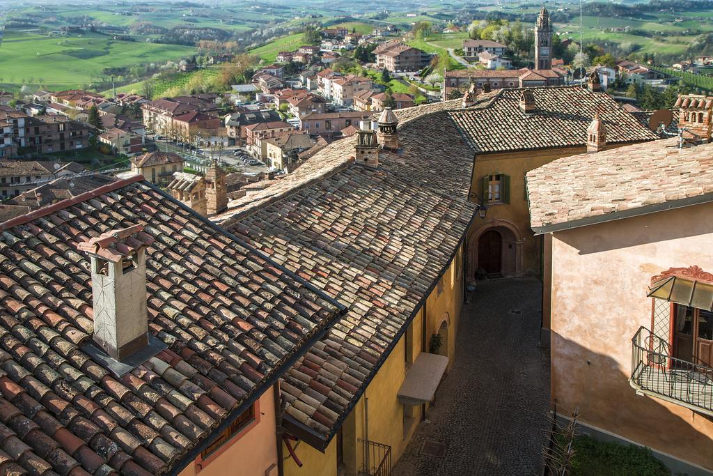 Dimora I Manichei Hotel Monforte D'Alba Exterior photo