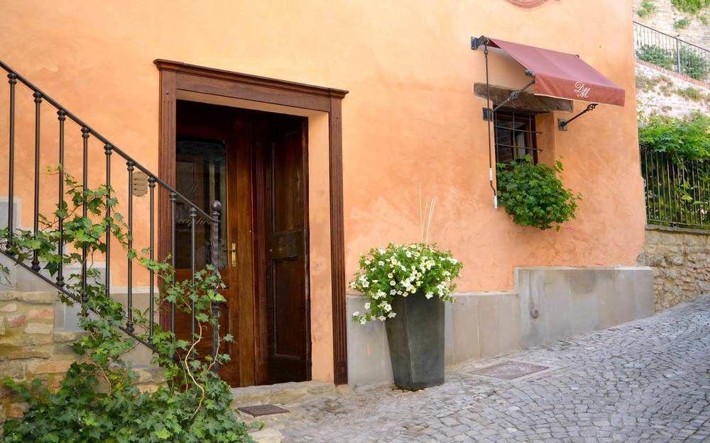Dimora I Manichei Hotel Monforte D'Alba Exterior photo